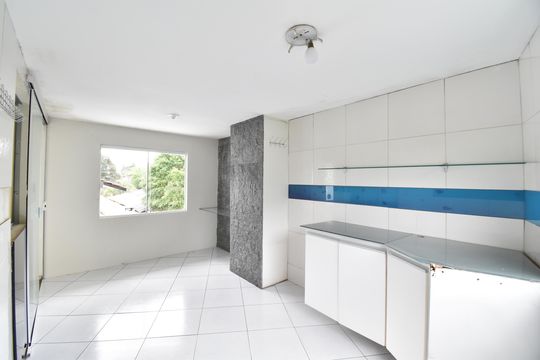 Cozinha 2 de casa para alugar com 2 quartos, 182m² em Mossunguê, Curitiba