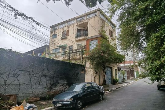 Casa à venda com 2 quartos, 243m² em Piqueri, São Paulo