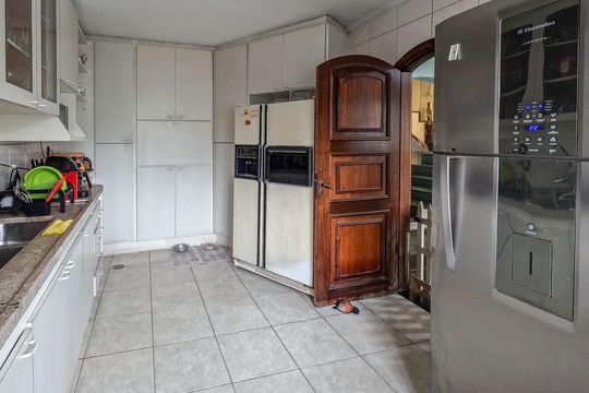 Casa à venda com 2 quartos, 243m² em Piqueri, São Paulo