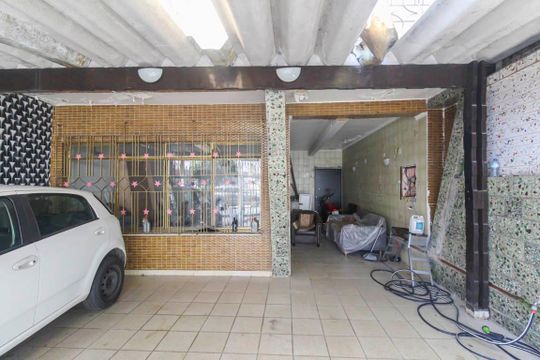 Garagem de casa à venda com 3 quartos, 200m² em Vila Anadir, São Paulo