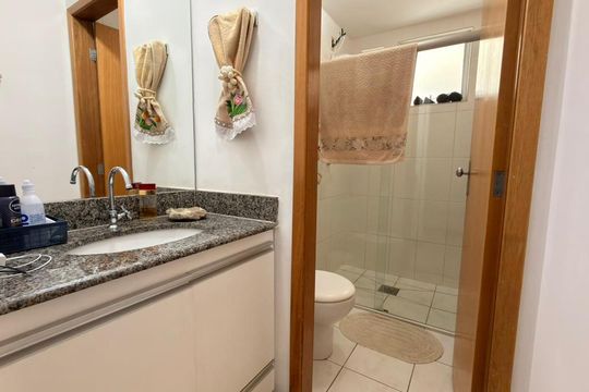 banheiro 2 de apartamento à venda com 3 quartos, 94m² em Carlos Prates, Belo Horizonte
