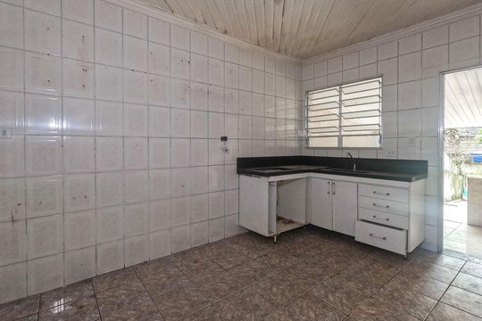 Sala/Cozinha de casa à venda com 1 quarto, 147m² em Piqueri, São Paulo