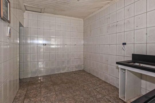 Sala/Cozinha de casa à venda com 1 quarto, 147m² em Piqueri, São Paulo