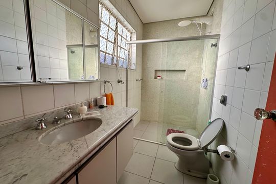 Banheiro 2 de casa para alugar com 3 quartos, 260m² em Brooklin, São Paulo