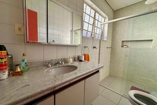 Banheiro 2 de casa para alugar com 3 quartos, 260m² em Brooklin, São Paulo