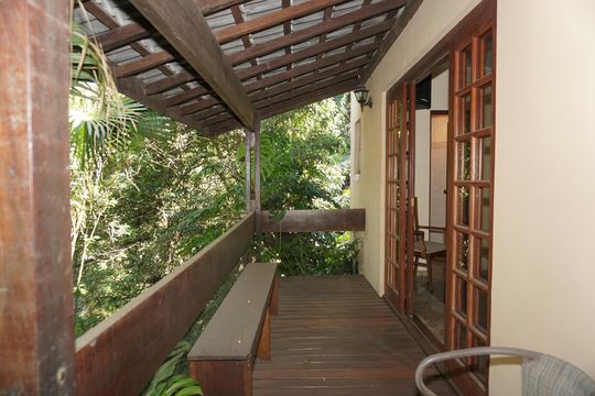Varanda de casa para alugar com 5 quartos, 625m² em Condomínio Iolanda, Embu das Artes