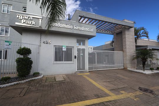 Fachada e portaria de apartamento para alugar com 2 quartos, 54m² em Igara, Canoas