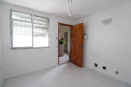 Apartamento à venda com 2 quartos, 48m² em Taquara, Rio de Janeiro