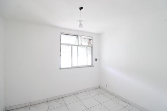 Quarto 2 de apartamento à venda com 2 quartos, 48m² em Taquara, Rio de Janeiro