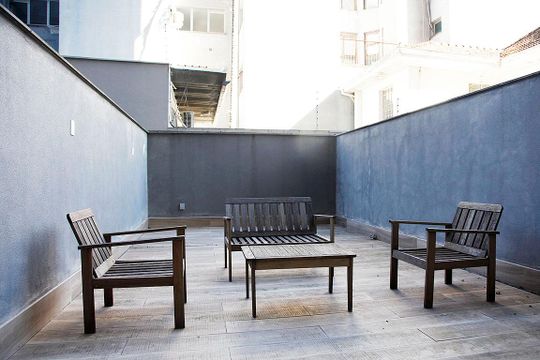 Varanda de kitnet/studio para alugar com 1 quarto, 76m² em Mont’serrat, Porto Alegre