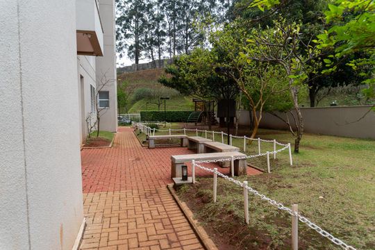 Apartamento para alugar com 2 quartos, 56m² em Jardim Maria Rosa, Taboão da Serra