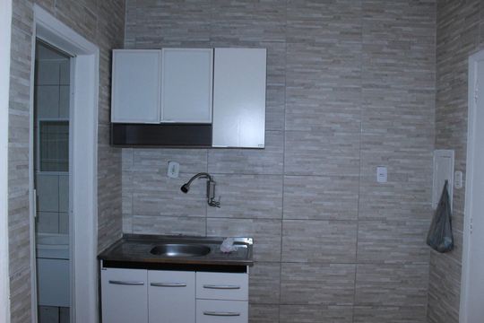 Kitnet/Studio para alugar com 1 quarto, 28m² em República, São Paulo