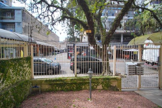 Quarto 2 - Vista de apartamento para alugar com 2 quartos, 54m² em Bom Fim, Porto Alegre