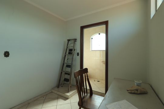 Escritório 1 de casa à venda com 4 quartos, 359m² em Parque Industriario, Santo André