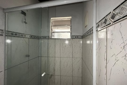 Banheiro de casa para alugar com 1 quarto, 30m² em Parque Esmeralda, Barueri