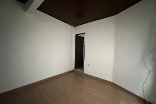 Quarto de casa para alugar com 1 quarto, 30m² em Parque Esmeralda, Barueri