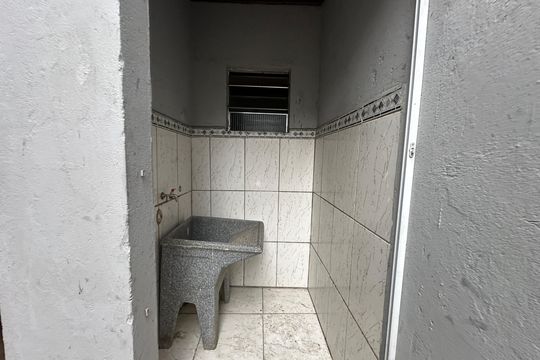 Área de Serviço de casa para alugar com 2 quartos, 50m² em Parque Esmeralda, Barueri