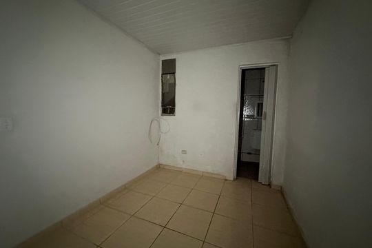 Quarto de casa para alugar com 1 quarto, 25m² em Parque Esmeralda, Barueri