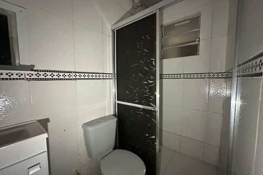 Banheiro de casa para alugar com 1 quarto, 30m² em Parque Esmeralda, Barueri