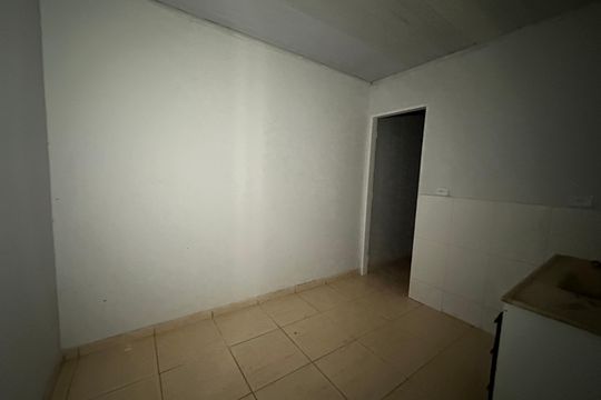 Sala/Cozinha de casa para alugar com 1 quarto, 30m² em Parque Esmeralda, Barueri