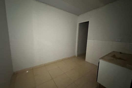 Sala/Cozinha de casa para alugar com 1 quarto, 30m² em Parque Esmeralda, Barueri