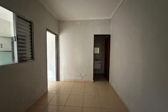 Quarto de casa para alugar com 1 quarto, 40m² em Parque Esmeralda, Barueri