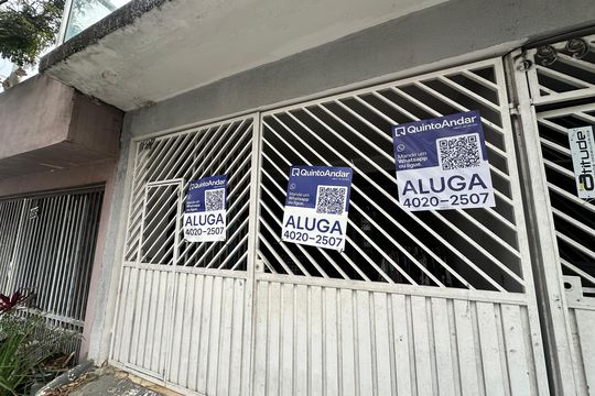 Fachada de casa para alugar com 1 quarto, 40m² em Parque Esmeralda, Barueri