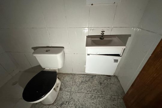 Banheiro de casa para alugar com 1 quarto, 40m² em Parque Esmeralda, Barueri