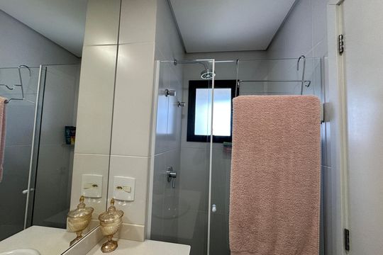 Banheiro da Suíte de apartamento à venda com 1 quarto, 39m² em Tamboré, Barueri