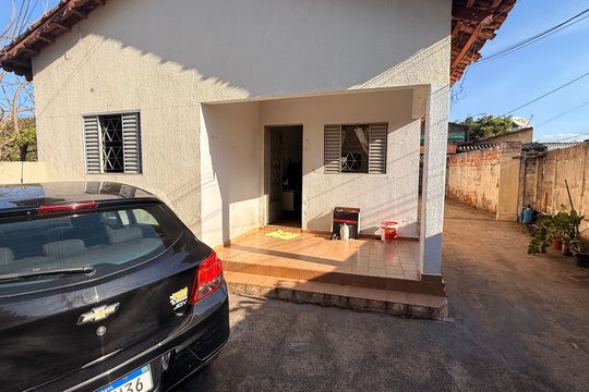 Quintal de casa à venda com 6 quartos, 495m² em Cidade Jardi, Goiânia