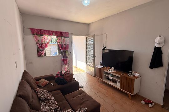 Casa à venda com 6 quartos, 495m² em Cidade Jardi, Goiânia