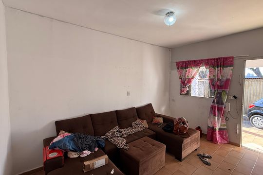 Sala 1 de casa à venda com 6 quartos, 495m² em Cidade Jardi, Goiânia