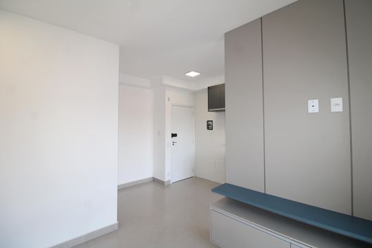 Sala / Cozinha de apartamento para alugar com 1 quarto, 47m² em Santana, São Paulo