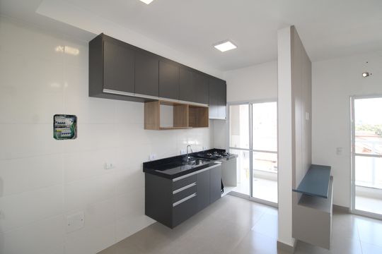 Sala / Cozinha de apartamento para alugar com 1 quarto, 47m² em Santana, São Paulo