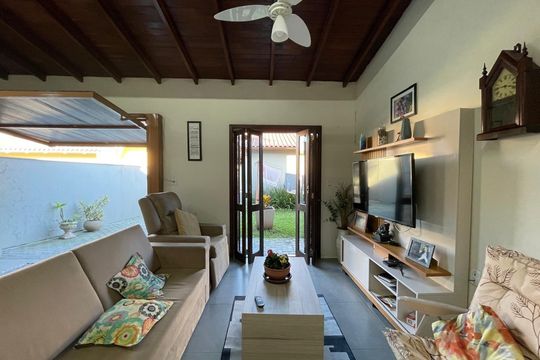 Casa à venda com 3 quartos, 150m² em Scharlau, São Leopoldo