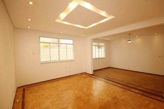 Apartamento para alugar com 4 quartos, 158m² em Santa Efigênia, Belo Horizonte