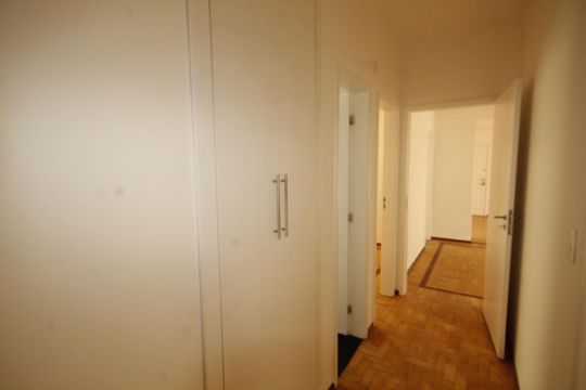 corredor de apartamento para alugar com 4 quartos, 158m² em Santa Efigênia, Belo Horizonte