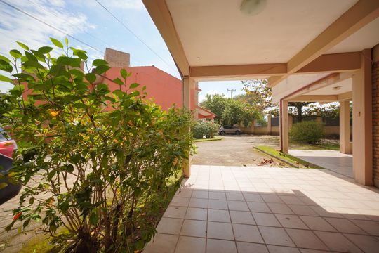 Vista da Sala  de casa de condomínio para alugar com 1 quarto, 68m² em Barra da Lagoa, Florianópolis