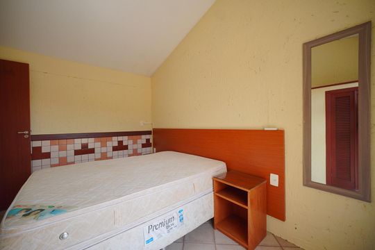Quarto  de casa de condomínio para alugar com 1 quarto, 68m² em Barra da Lagoa, Florianópolis