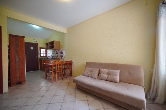 Casa de Condomínio para alugar com 1 quarto, 68m² em Barra da Lagoa, Florianópolis