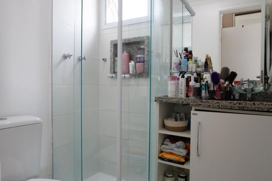 Banheiro da Suíte de apartamento à venda com 2 quartos, 70m² em Jardim Parque Morumbi, São Paulo
