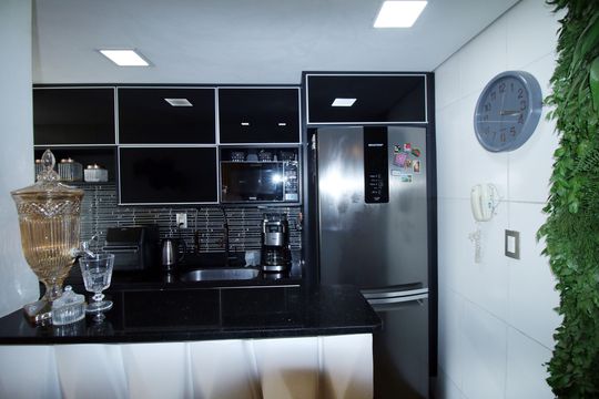 Cozinha de apartamento à venda com 2 quartos, 47m² em Parada de Lucas, Rio de Janeiro