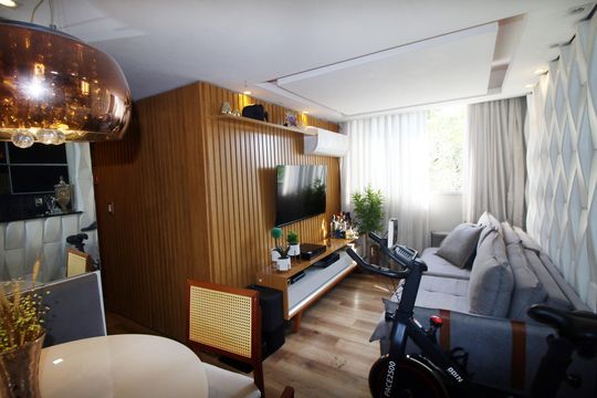 Apartamento à venda com 2 quartos, 47m² em Parada de Lucas, Rio de Janeiro