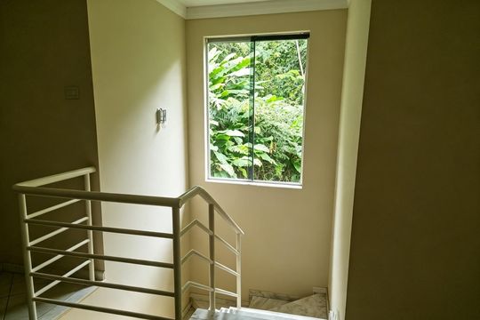 Corredor de casa de condomínio à venda com 5 quartos, 255m² em Anil, Rio de Janeiro