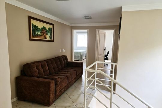 Sala de casa de condomínio à venda com 5 quartos, 255m² em Anil, Rio de Janeiro