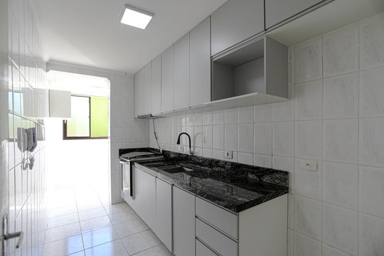Cozinha de apartamento para alugar com 3 quartos, 70m² em Alto Ipiranga, Mogi das Cruzes