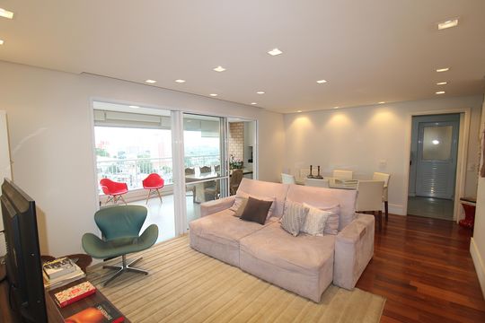 Sala de apartamento para alugar com 3 quartos, 133m² em Vila Ester (zona Norte), São Paulo