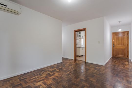 Sala de apartamento para alugar com 2 quartos, 77m² em Passo D’areia, Porto Alegre