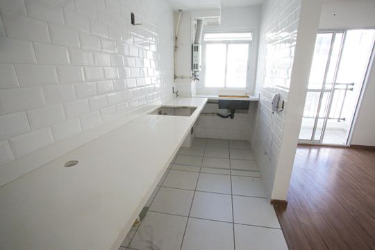 Cozinha de apartamento à venda com 2 quartos, 50m² em Anil, Rio de Janeiro