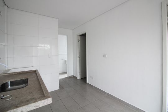 Cozinha de apartamento para alugar com 2 quartos, 37m² em Artur Alvim, São Paulo